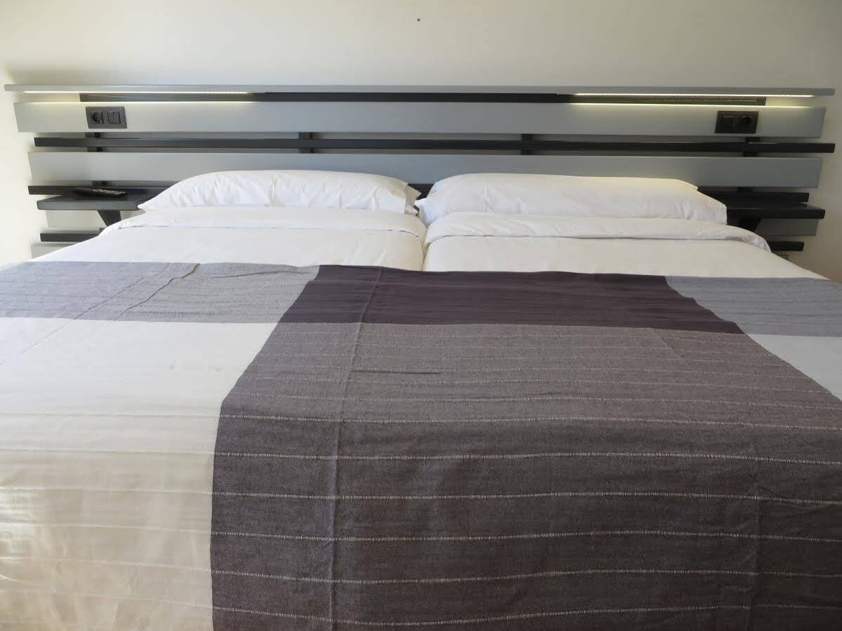 Hotel Ofi A Coruña Eksteriør billede